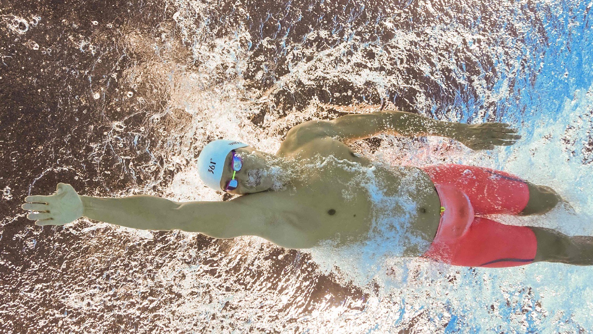 奥尔韦拉赛后感谢团队支持