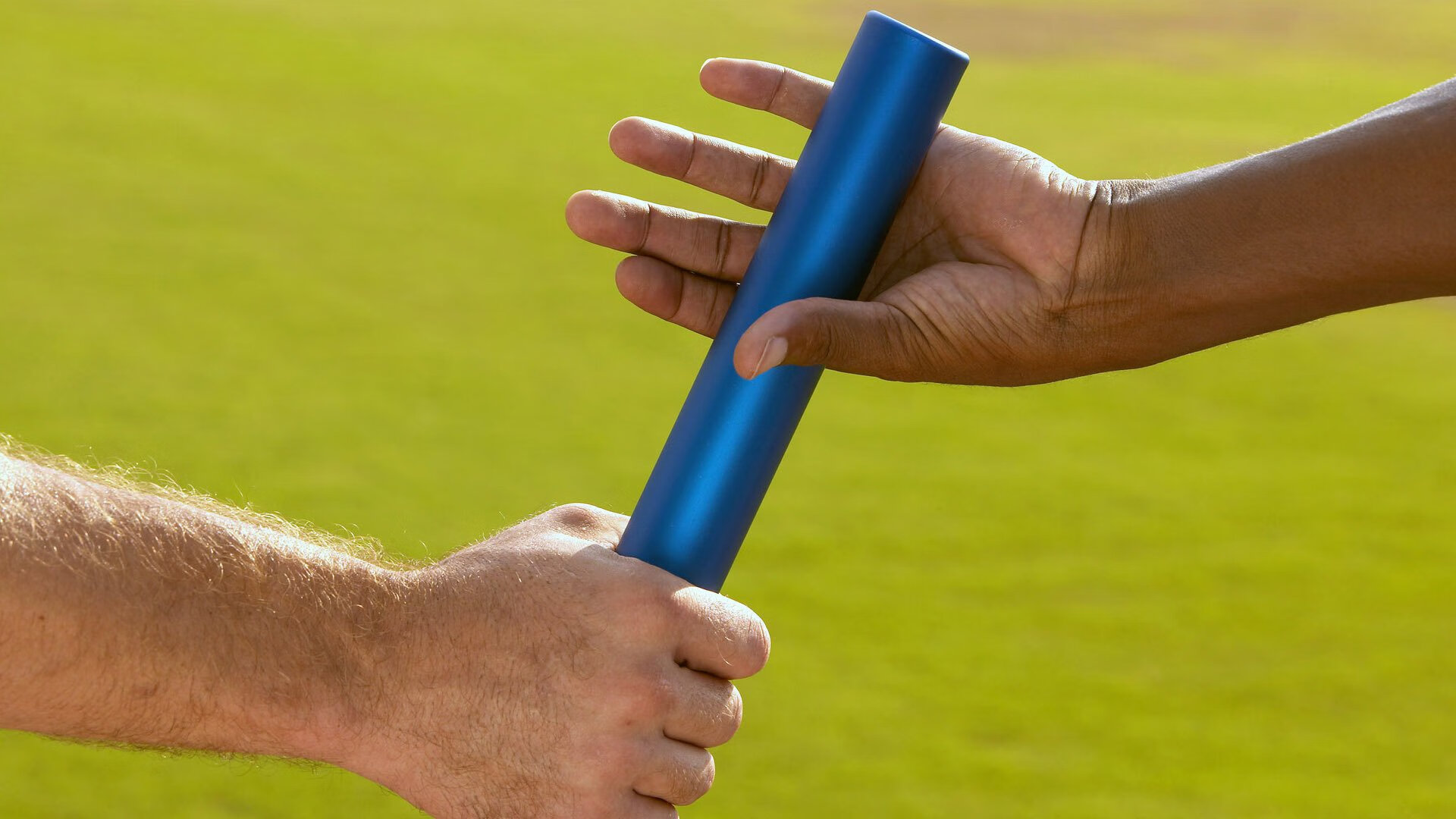 特斯·冯·迪克：全面中场球员，既能防守也能进攻，保证南非队的平衡