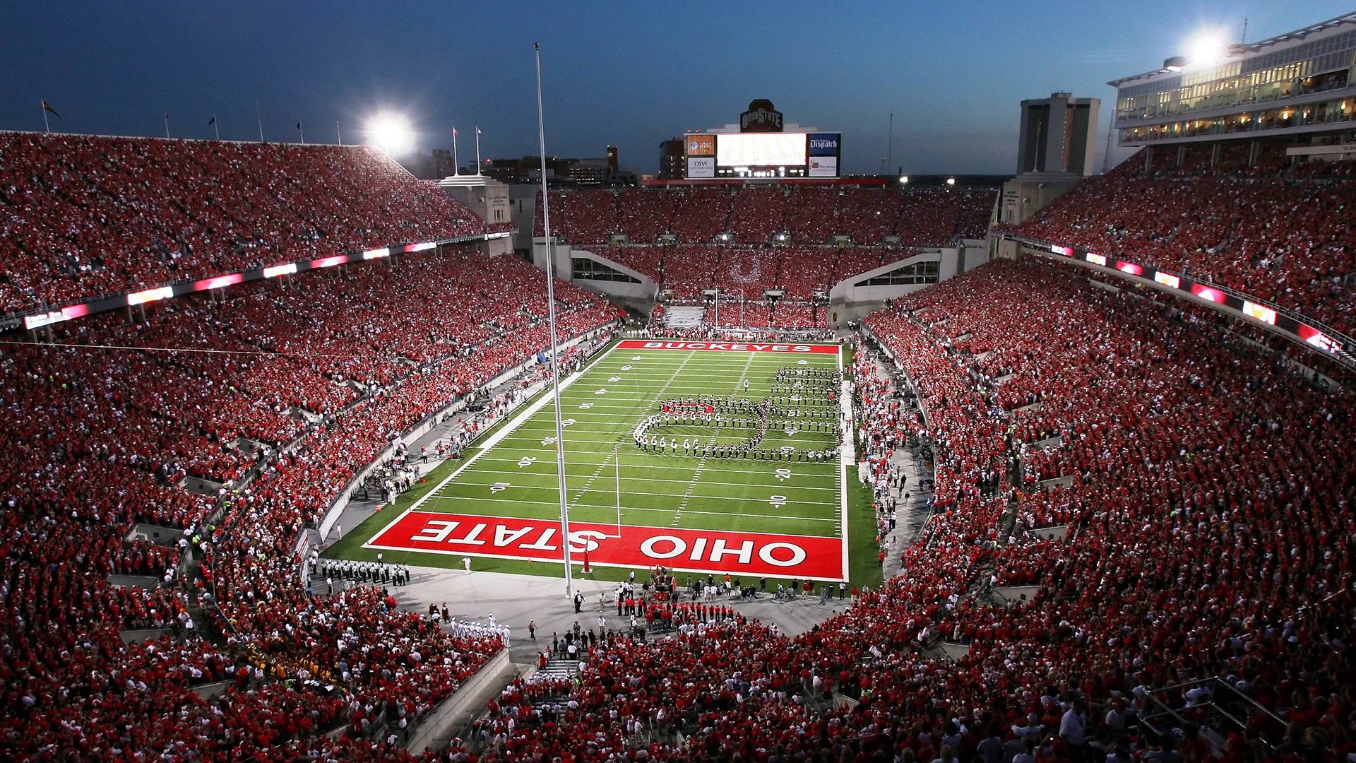 勇士反击成功，库里带队轻松战胜太阳，库里35分勇士惜败开拓